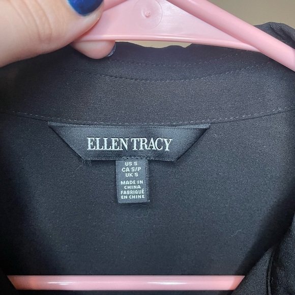 Ellen Tracy Black Button Up Down with Concealed Buttons Size Small - Picture 4 of 5